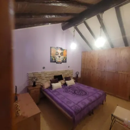 Casa Con Piscina בקתה *