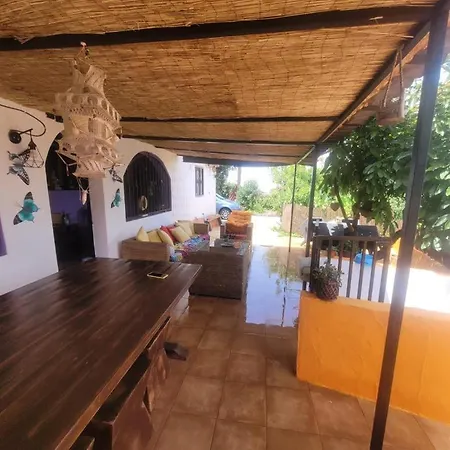 Casa Con Piscina בקתה *