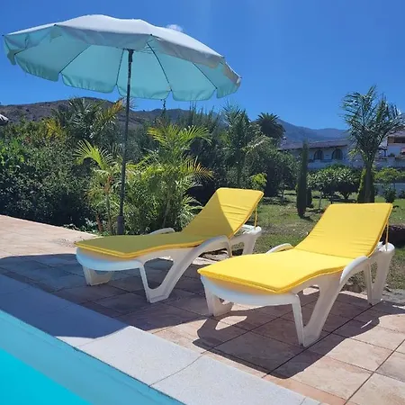 Casa Con Piscina, High-speed Wi-fi Y Vistas Hébergement de vacances *