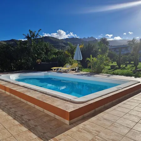 Casa Con Piscina, High-speed Wi-fi Y Vistas Hébergement de vacances