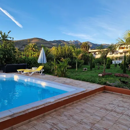 Casa Con Piscina, High-speed Wi-fi Y Vistas Hébergement de vacances *