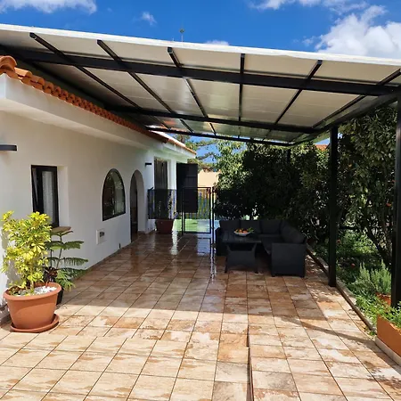 Casa Con Piscina, High-speed Wi-fi Y Vistas Holiday home